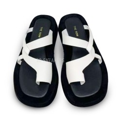 The Row Flip-flop Black/White