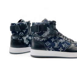 Louis Vuitton Rivoli Black